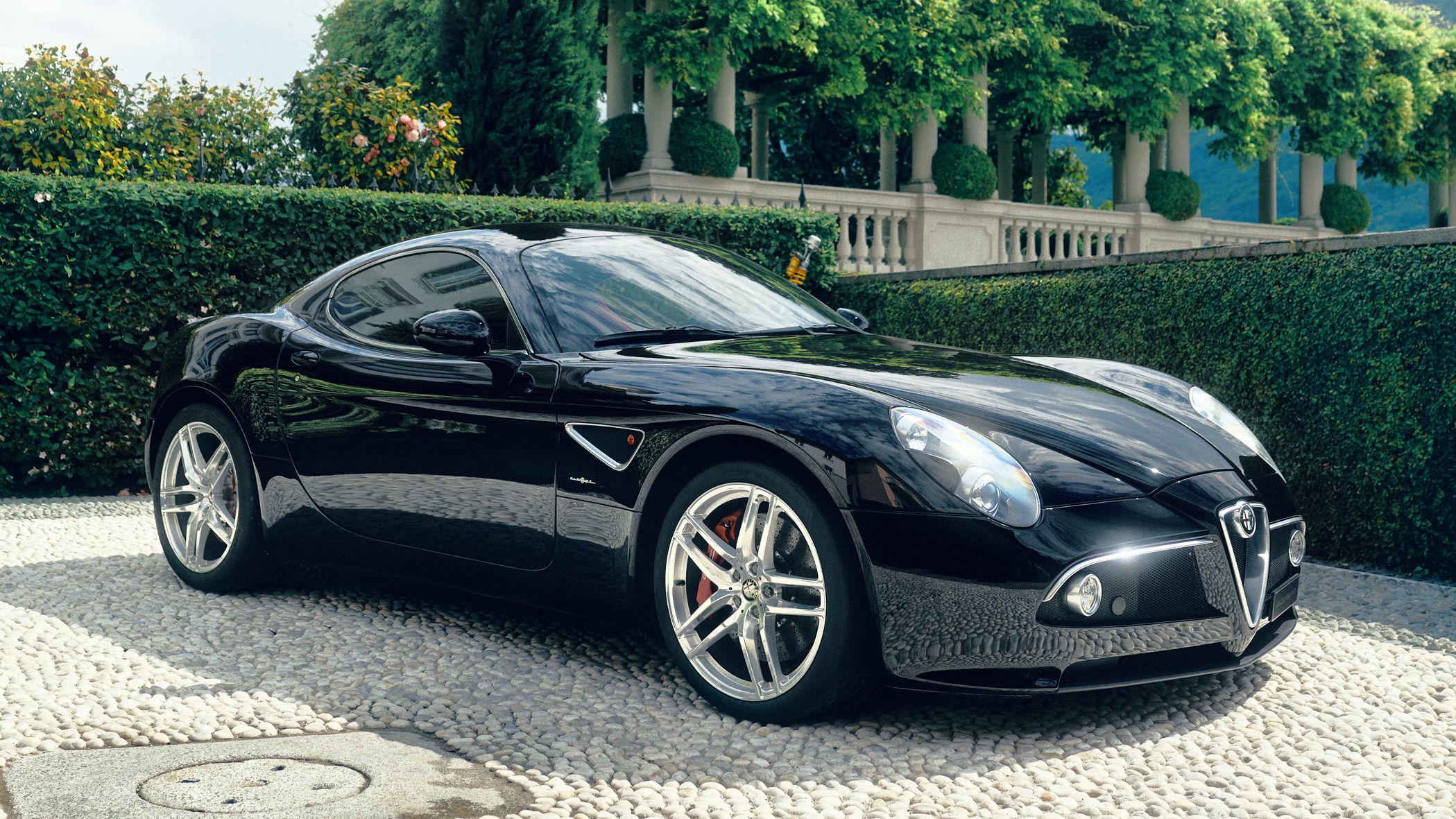 Alfa Romeo 8C Competizione M - front